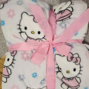 Hello Kitty Spring plush throw blanket FULL/QUEEN